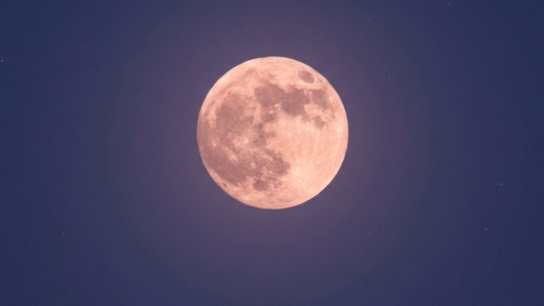 JUNE 29TH BRINGS THE STRAWBERRY FULL MOON. IT’S THE POWERFUL TIME TO SET INTENTIONS FOR THE YEAR AHEAD. ALSO SPEND SOME TIME UNDER THE MOONLIGHT IF YOU CAN