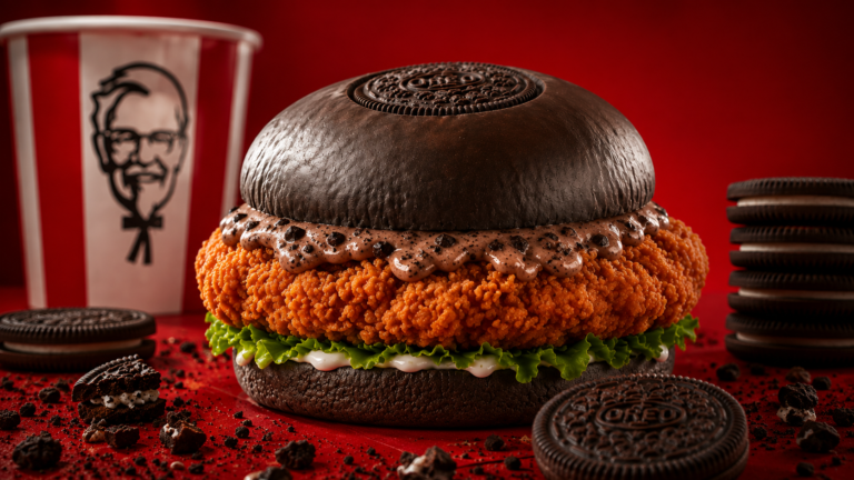 KFC IS ACTUALLY RELEASING AN OREO CHICKEN BURGER