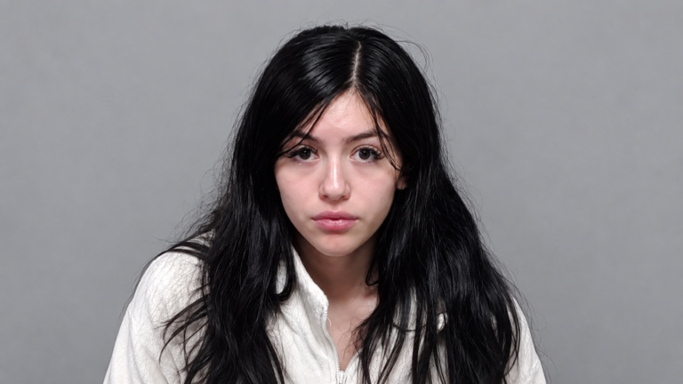 TEXAS TEEN MOM HANDS 1-MONTH-OLD SON TO STRANGER AT BUS STOP, FLEES IN UBER