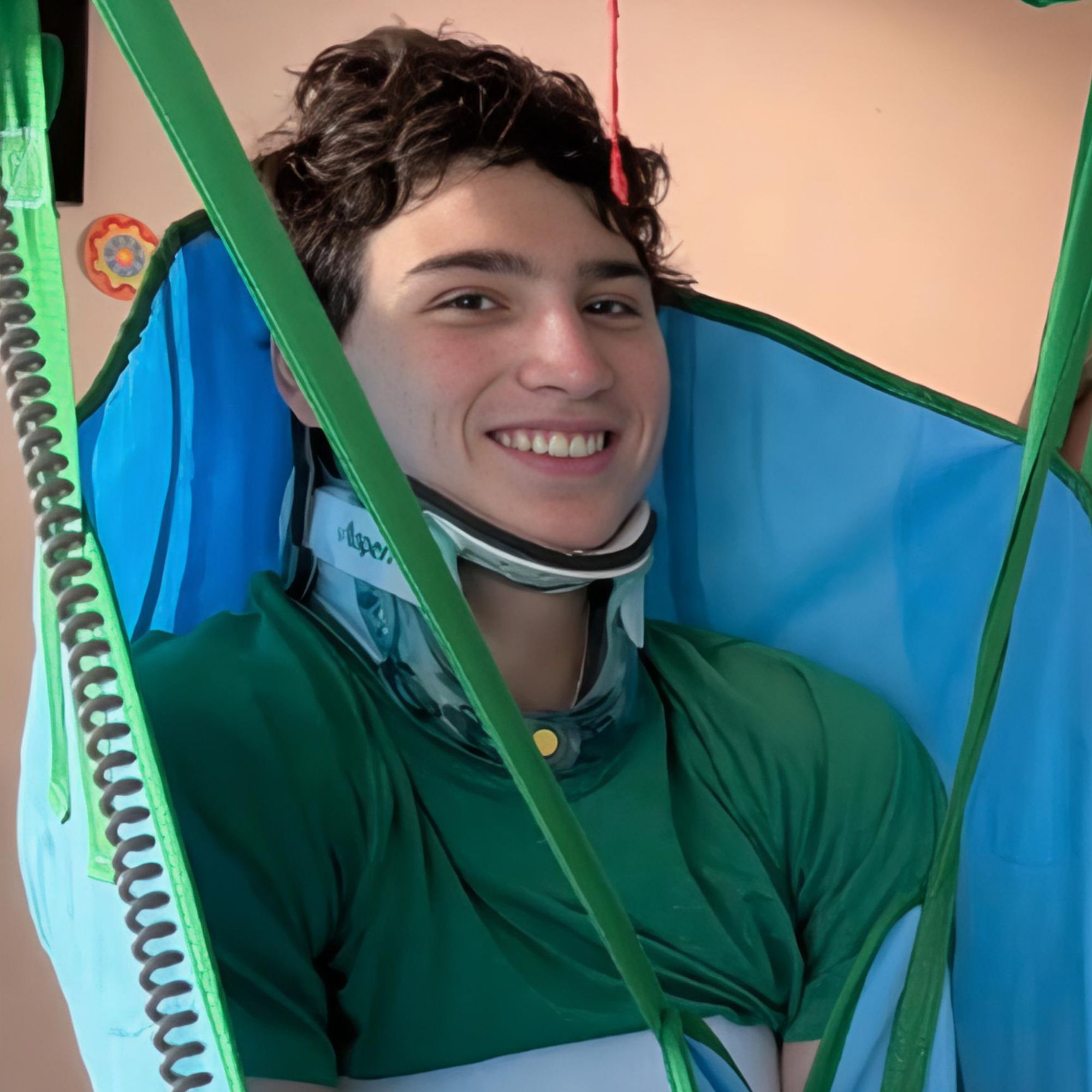PARALYZED TEEN RUNS CHICAGO MARATHON IN 3:56:28